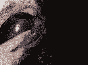 母猪产后四天淌黑色液体