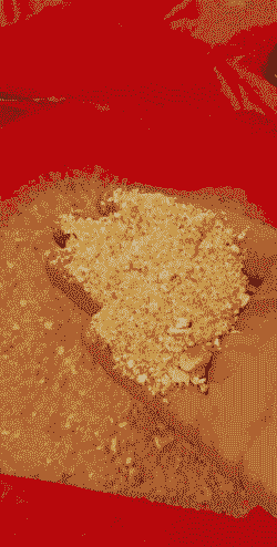 豆粕玉米喂猪还加什么