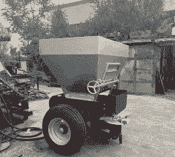 小型牛羊粪施肥机价格表