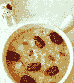 夏天怎么养殖银耳红枣