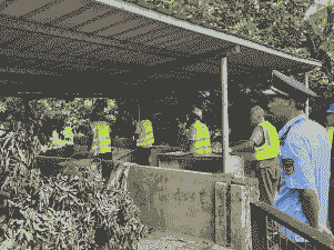 怎么防止养殖场被拆除